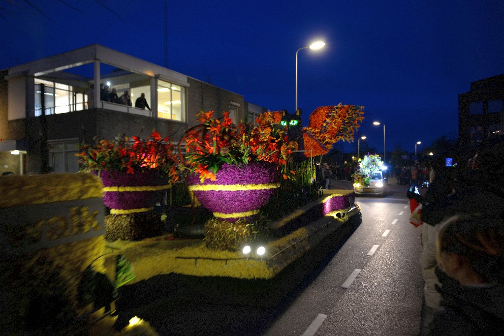 ../Images/Bloemencorso Noordwijkerhout 187.jpg